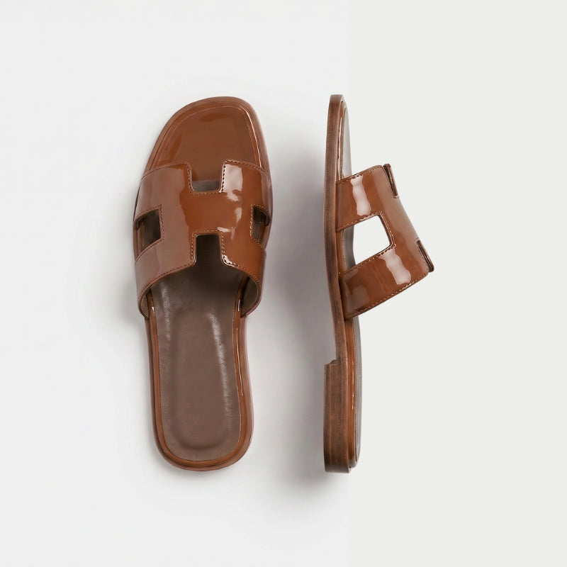 Riviera Flat Slide Women Tan Patent