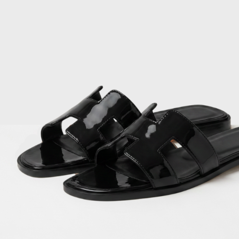 Riviera Flat Slide Women Black Patent