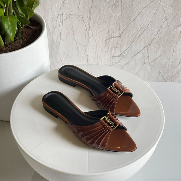 Elegant and easy to wear