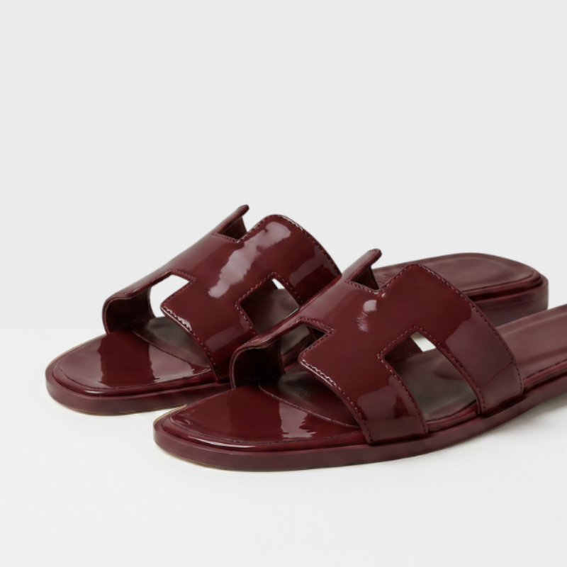 Riviera Flat Slide Women Burgundy Patent