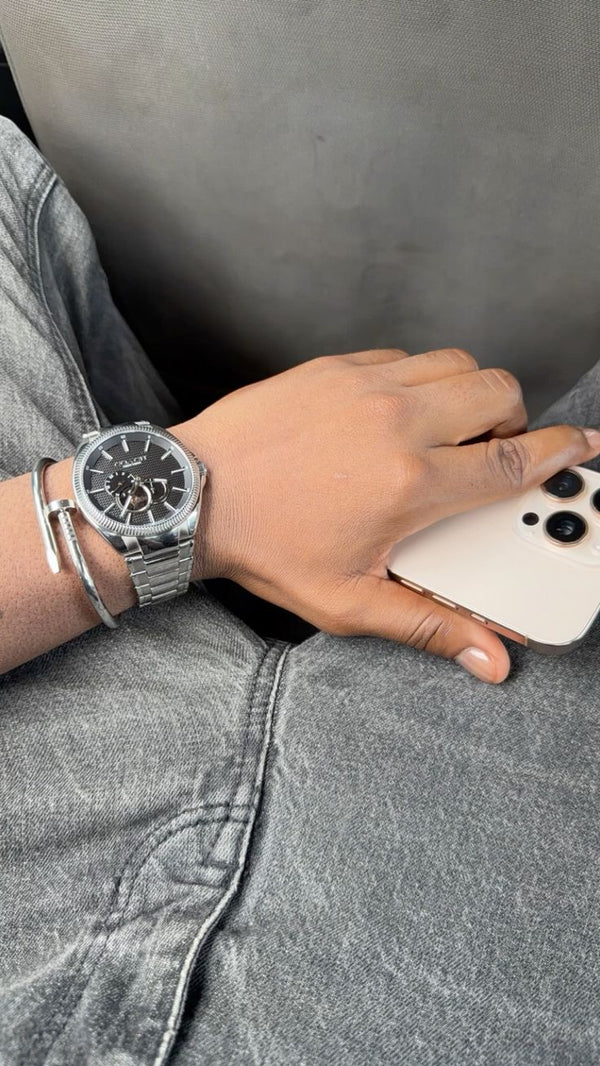 Works with a watch