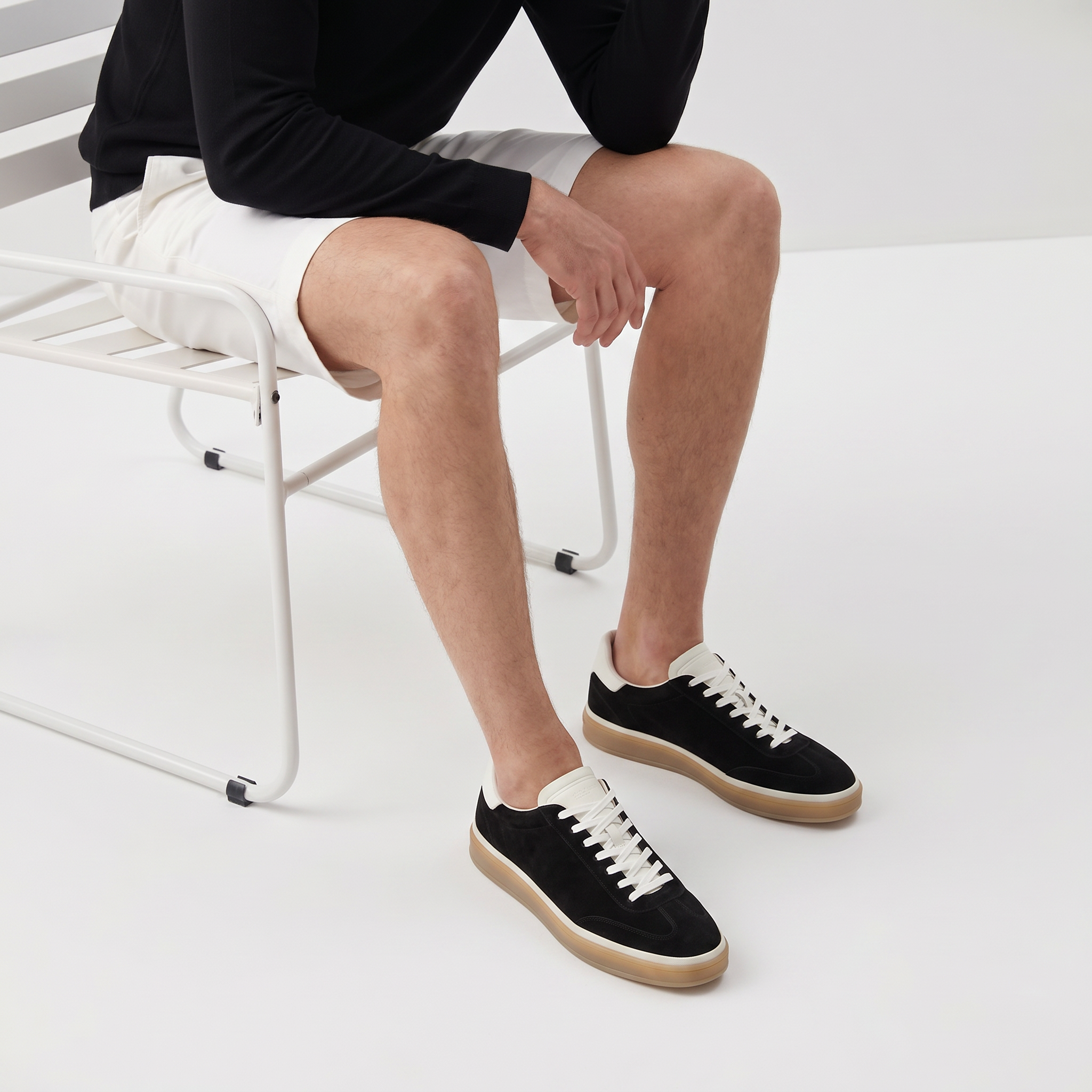 Riviera Court Sneaker Suede Black